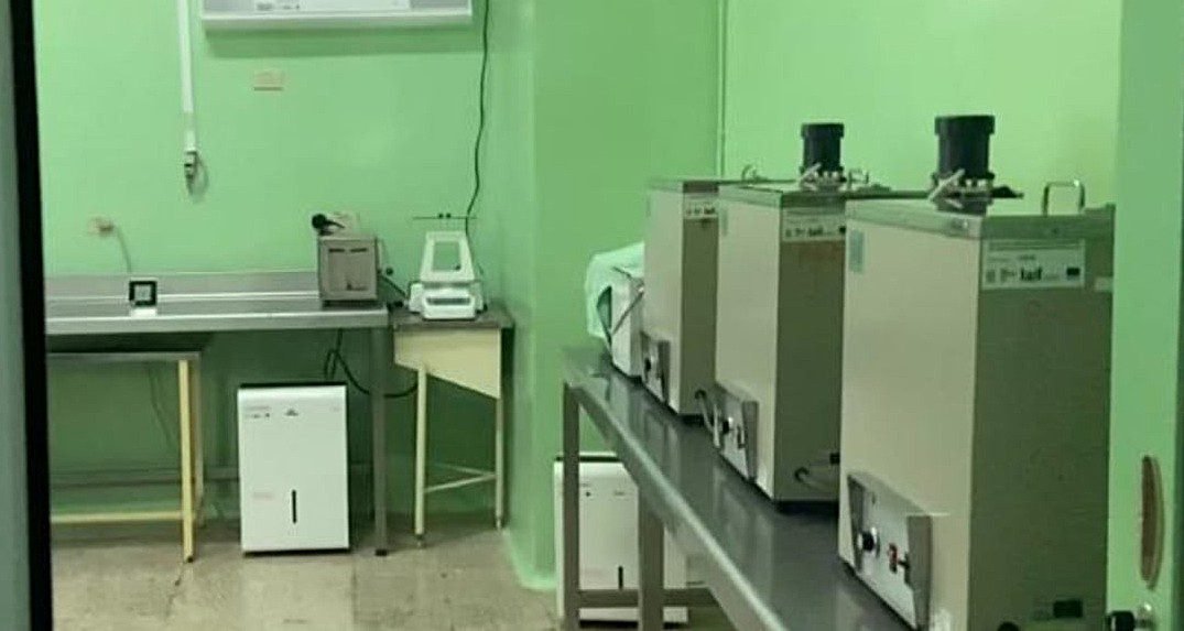 El proyecto financiado por la Unión Europea y Francia busca modernizar la red diagnóstica en los laboratorios, mientras el país enfrenta más de 31 mil casos sospechosos de la epidemia.